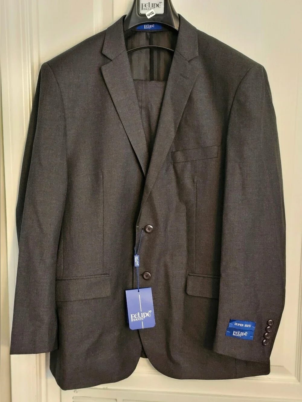 Felipe Dante Two Piece Luxury Mens Suit Charcoal F3-R Coat 44R Pants 40R NWOT